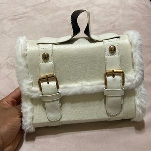White and Cream mini bag 🤍